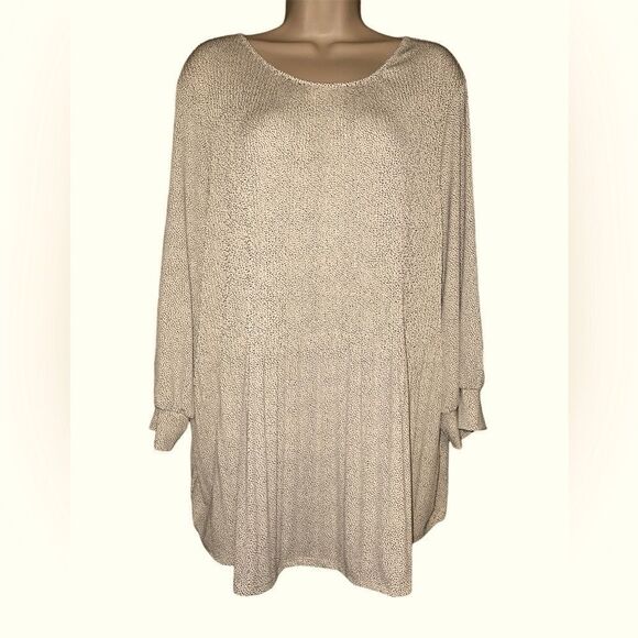 Adrianna Papell Tops - Adrianna Papell Print Knit Pleated Trapeze Top in size XL round neckline